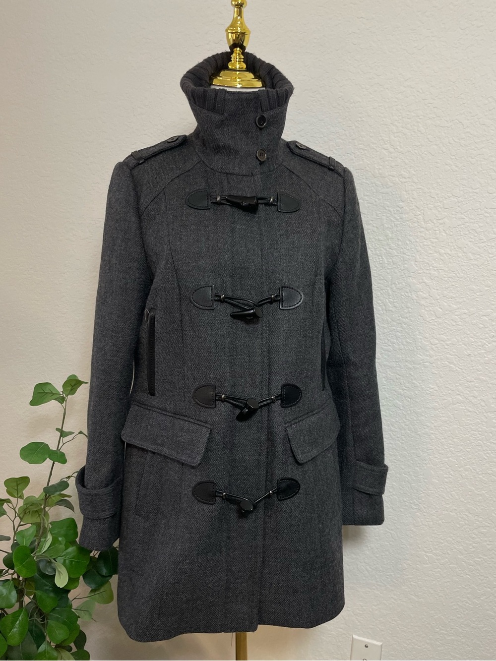 Cole Haan 100% Wool Toggle Coat Genuine Lambskin Trim Size 8